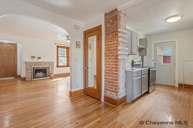2514 MAXWELL AVE, Cheyenne, WY 82001