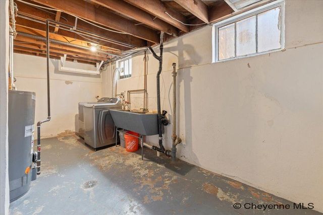 2514 MAXWELL AVE, Cheyenne, WY 82001