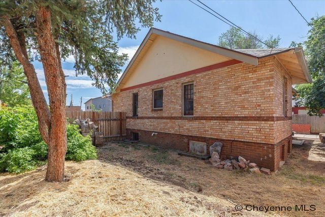 2514 MAXWELL AVE, Cheyenne, WY 82001