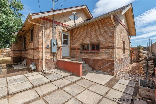 2514 MAXWELL AVE, Cheyenne, WY 82001