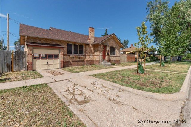 2514 MAXWELL AVE, Cheyenne, WY 82001
