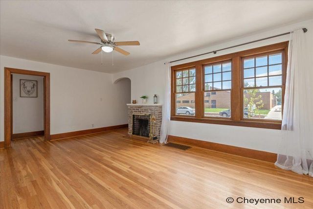 2514 MAXWELL AVE, Cheyenne, WY 82001