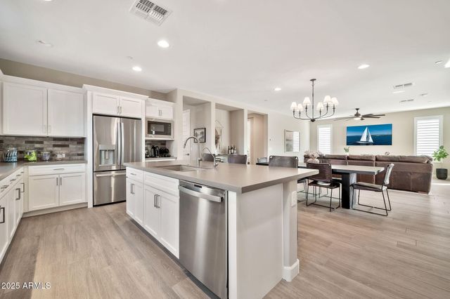 17819 E OAK CREEK CANYON Lane, Rio Verde, AZ 85263