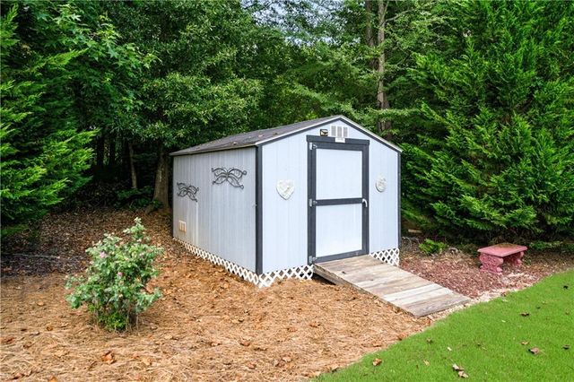 281 Petal Creek Lane, Jefferson, GA 30549