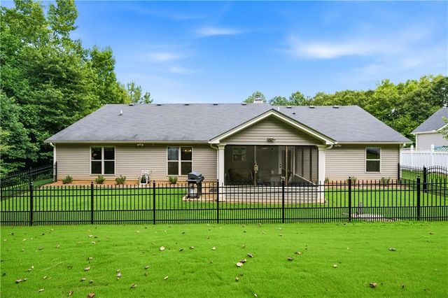 281 Petal Creek Lane, Jefferson, GA 30549