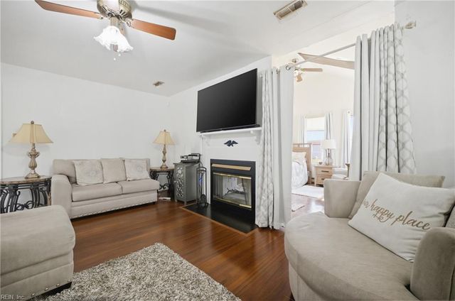 204 Springdale WAY, Hampton, VA 23666