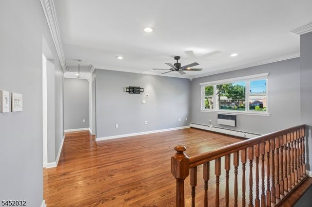 39 Manchester Ct, Wayne Twp., NJ 07470