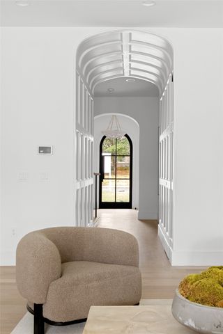 6454 Kenwood Avenue, Dallas, TX 75214