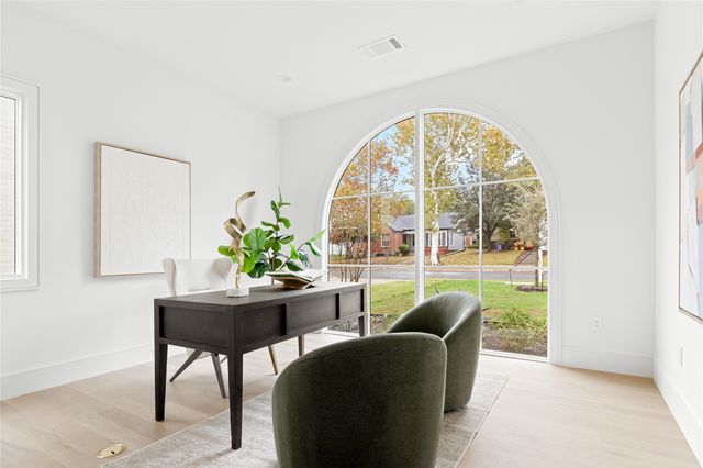 6454 Kenwood Avenue, Dallas, TX 75214