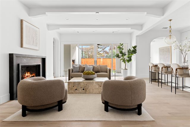 6454 Kenwood Avenue, Dallas, TX 75214