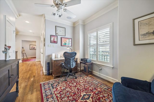 24 Hackberry Lane B, Houston, TX 77027