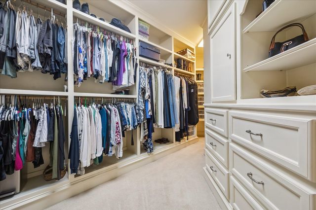 24 Hackberry Lane B, Houston, TX 77027