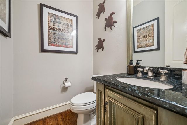 24 Hackberry Lane B, Houston, TX 77027