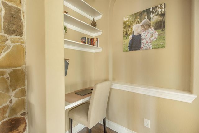 321 Westwood Drive, League City, TX 77573