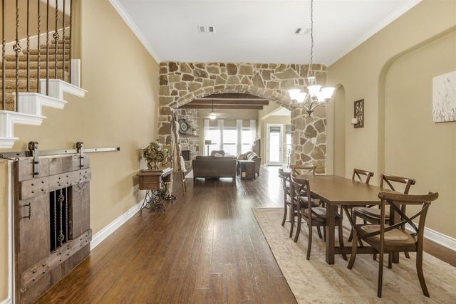 321 Westwood Drive, League City, TX 77573