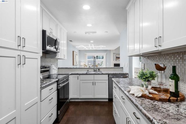 4159 Amberwood Cir, Pleasanton, CA 94588