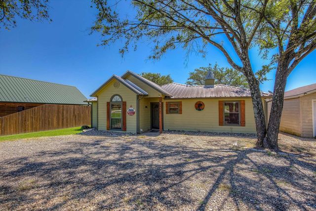 166 County Road 1559, Alba, TX 75410