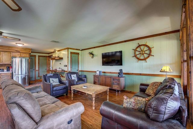 166 County Road 1559, Alba, TX 75410