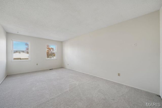 2804 Bear Creek Court, St Louis, MO 63129