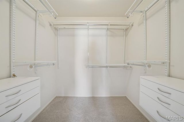 2804 Bear Creek Court, St Louis, MO 63129