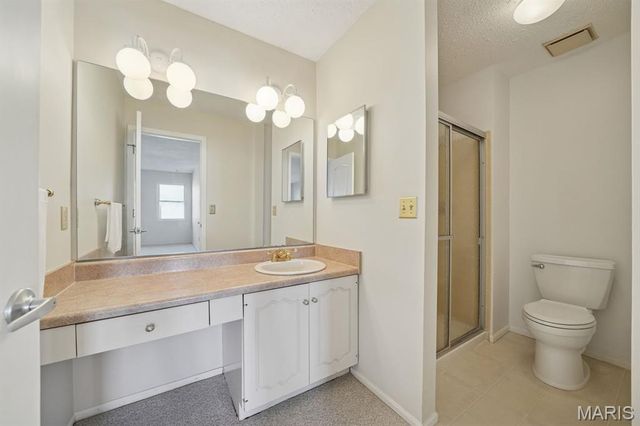 2804 Bear Creek Court, St Louis, MO 63129