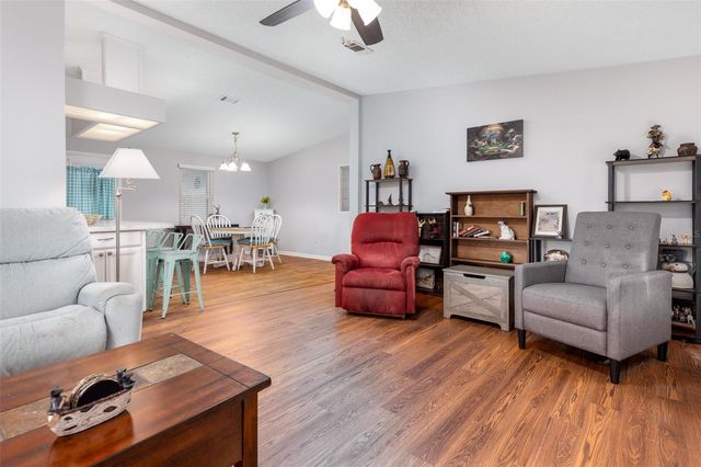 605 RAINBOW BOULEVARD, Lady Lake, FL 32159