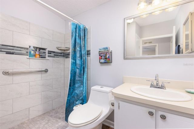 605 RAINBOW BOULEVARD, Lady Lake, FL 32159