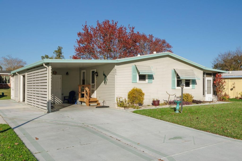 605 RAINBOW BOULEVARD, Lady Lake, FL 32159