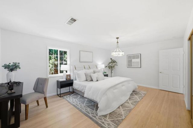 1727 Madison Avenue, Redwood City, CA 94061