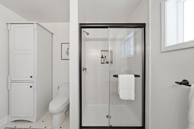 1727 Madison Avenue, Redwood City, CA 94061
