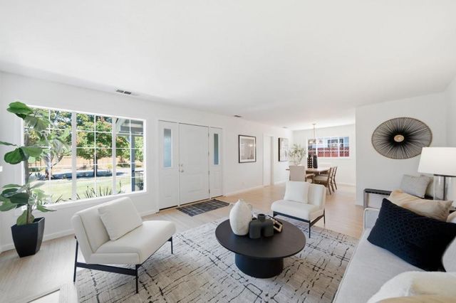 1727 Madison Avenue, Redwood City, CA 94061
