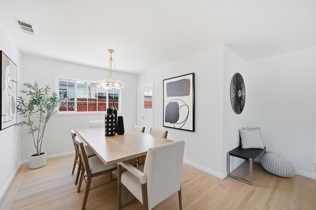 Image 11 of property listing at 1727 Madison Avenue, Redwood City, CA 94061