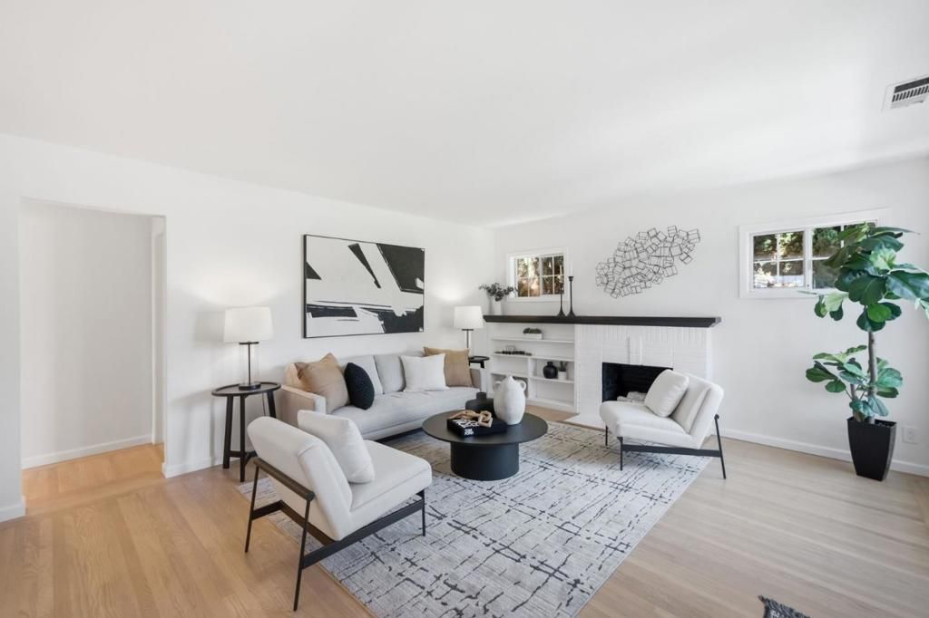 Image 2 of property listing at 1727 Madison Avenue, Redwood City, CA 94061
