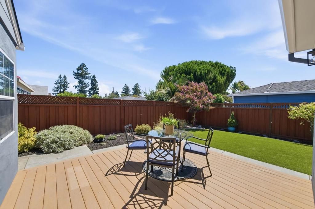 Image 23 of property listing at 1727 Madison Avenue, Redwood City, CA 94061