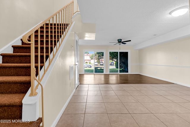 10 Foxwood Court, 93, Brick, NJ 08724