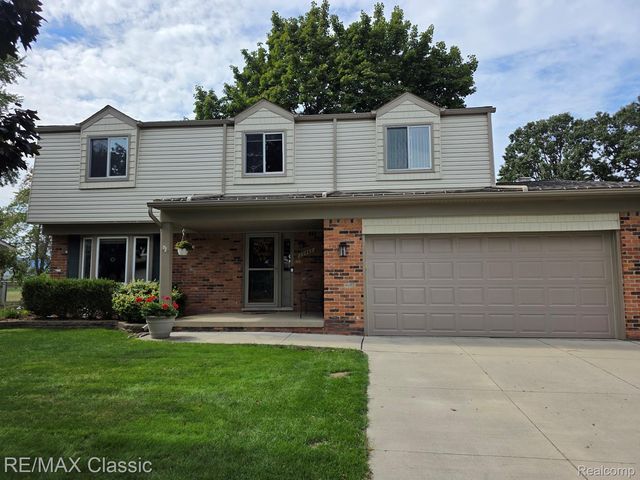 29443 W Nottingham Circle, Warren, MI 48092