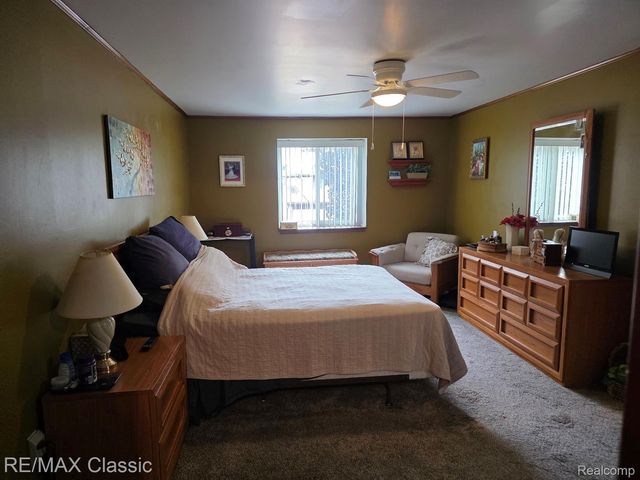 29443 W Nottingham Circle, Warren, MI 48092