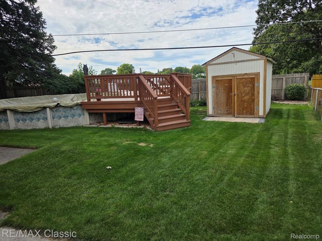 29443 W Nottingham Circle, Warren, MI 48092