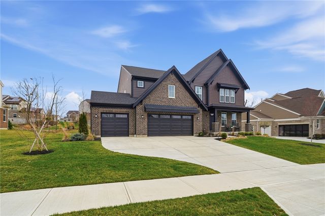 5455 Sheldon Close, Franklin, OH 45005