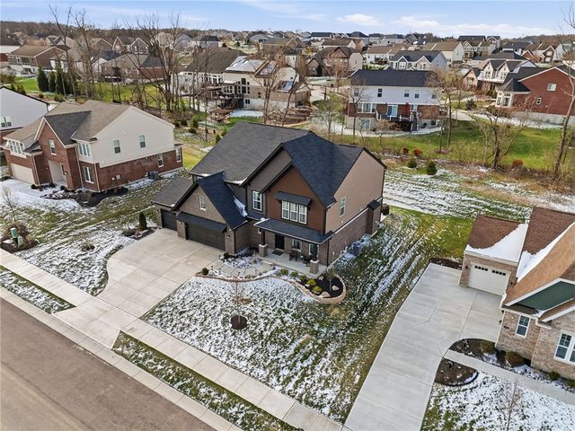 5455 Sheldon Close, Franklin, OH 45005