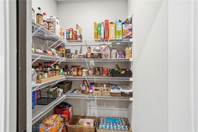 5455 Sheldon Close, Franklin, OH 45005