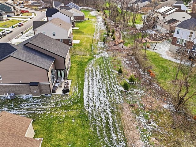 5455 Sheldon Close, Franklin, OH 45005