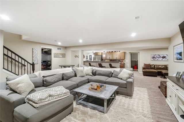 5455 Sheldon Close, Franklin, OH 45005