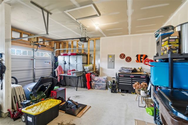 5455 Sheldon Close, Franklin, OH 45005