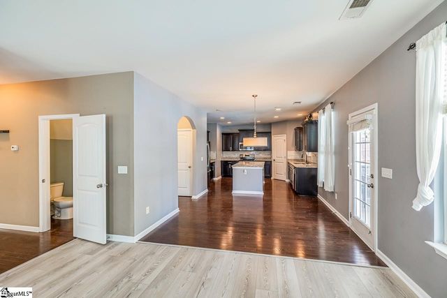 370 Slate Drive, Boiling Springs, SC 29316