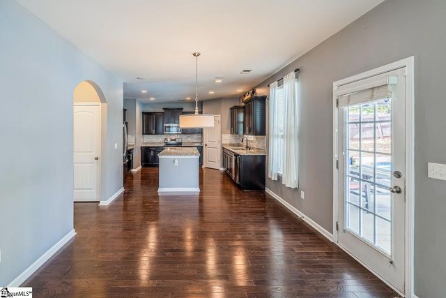 370 Slate Drive, Boiling Springs, SC 29316