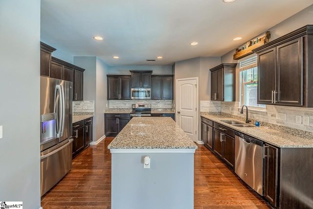 370 Slate Drive, Boiling Springs, SC 29316