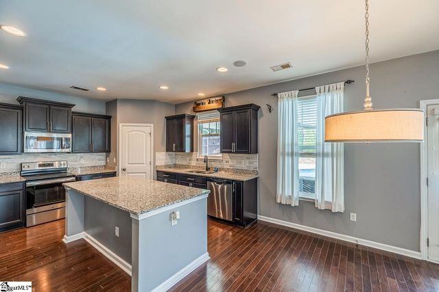 370 Slate Drive, Boiling Springs, SC 29316