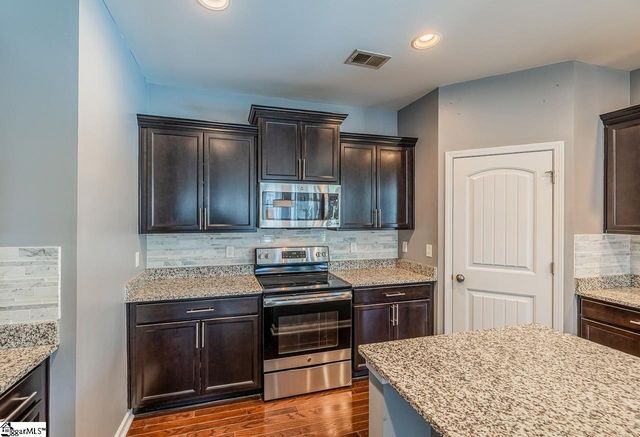 370 Slate Drive, Boiling Springs, SC 29316