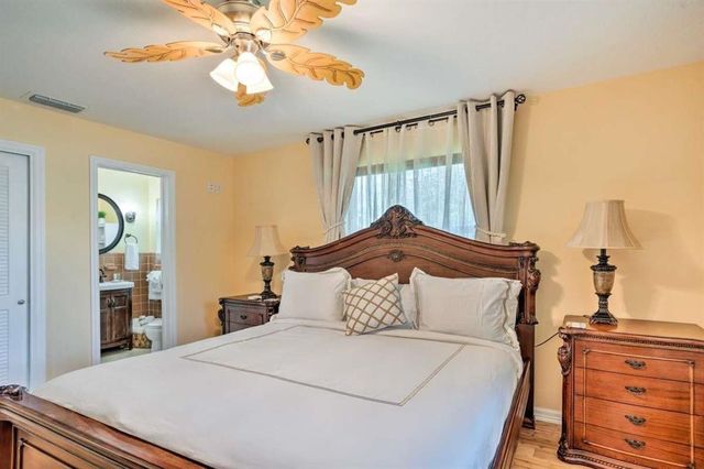 423 SW 1st Avenue, Boynton Beach, FL 33435